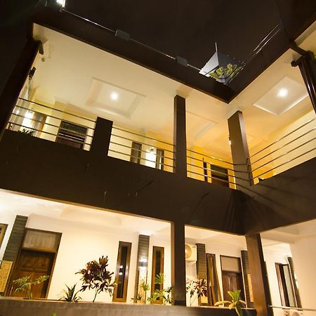 Guest House Salon Fora Gegerkalong Setiabudhi Bandung Exteriér fotografie
