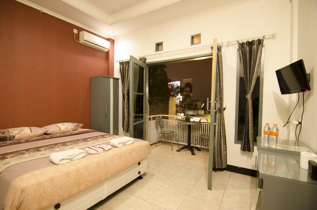 Guest House Salon Fora Gegerkalong Setiabudhi Bandung Exteriér fotografie