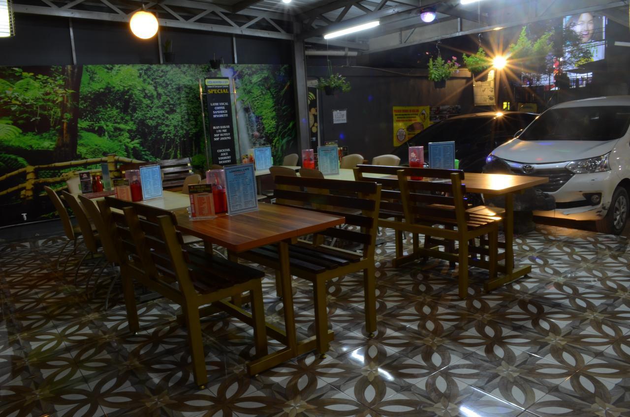 Guest House Salon Fora Gegerkalong Setiabudhi Bandung Exteriér fotografie